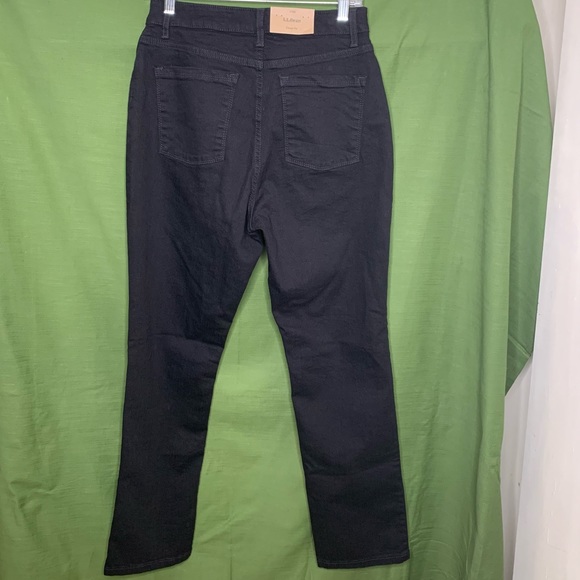 NWT black L.L. Bean jeans 10 Classic fit - Picture 5 of 5